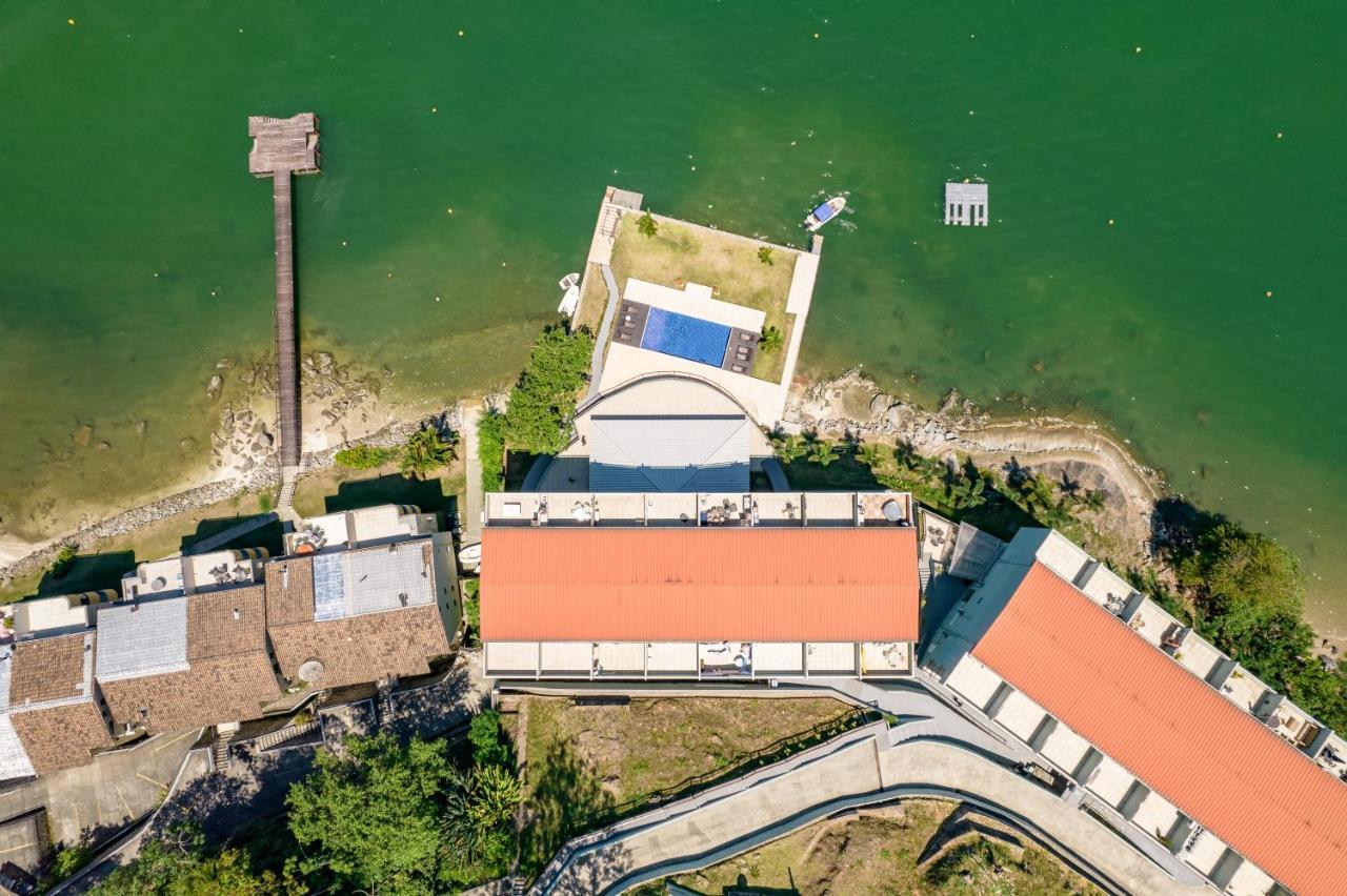 אנגרה דוס רייס Conforto A Beira Mar! Apartamento Com Vista Para O Mar. מראה חיצוני תמונה
