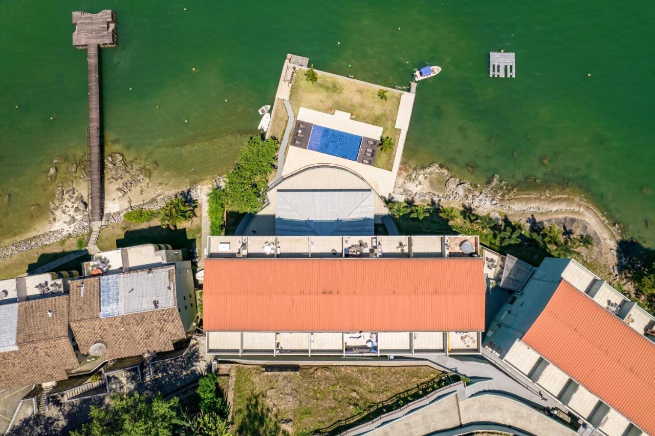 אנגרה דוס רייס Conforto A Beira Mar! Apartamento Com Vista Para O Mar. מראה חיצוני תמונה